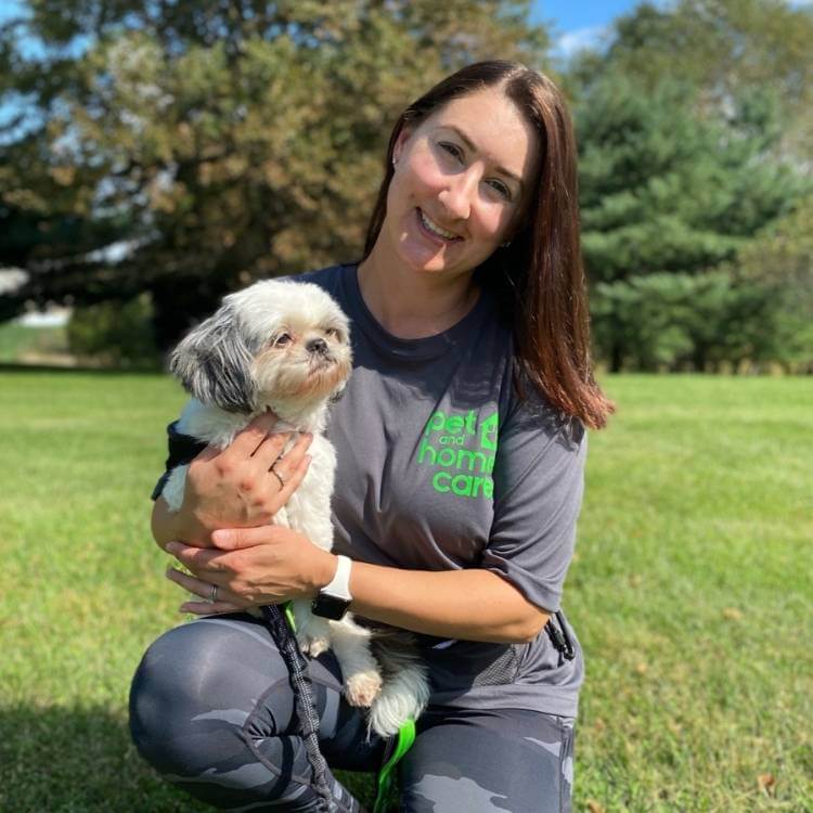 tiffany lewis with dog